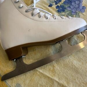 Women's White and Brown Ice Skates